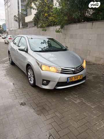 טויוטה קורולה