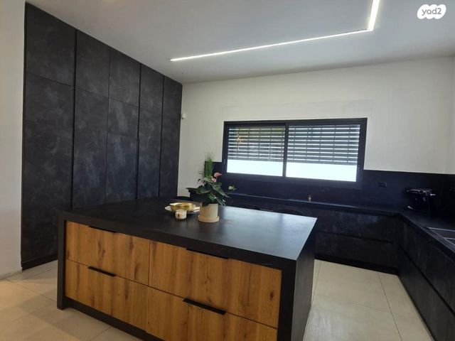 ד"ר יוחנן בדר 28