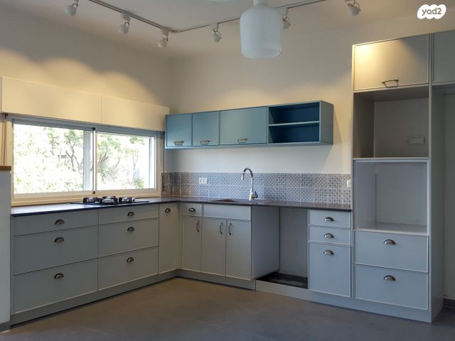 שדרות הנשיא 66