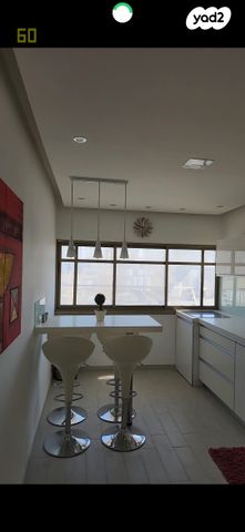 דירה, ירושלים 74, לב העיר, בת ים