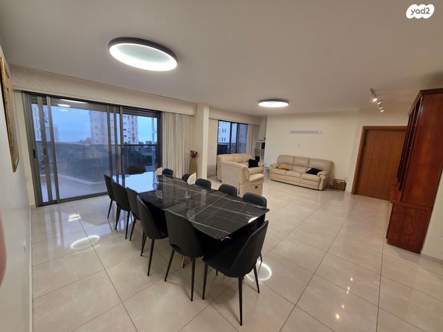 דירה, שלמה המלך 44, צפון מערב מרכז העיר, נתניה