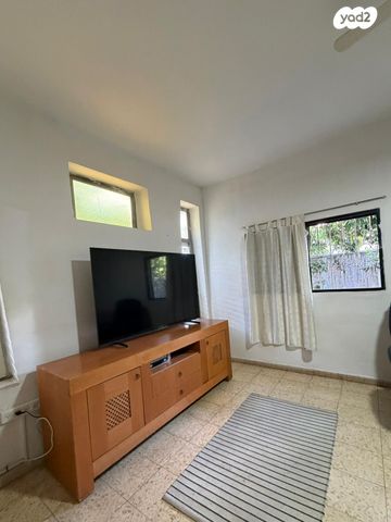 בית פרטי/ קוטג', החרמון 17, נווה ישראל, הרצליה