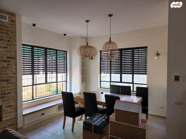 בית פרטי/ קוטג', הגולן 11, אמירי גן, גדרה