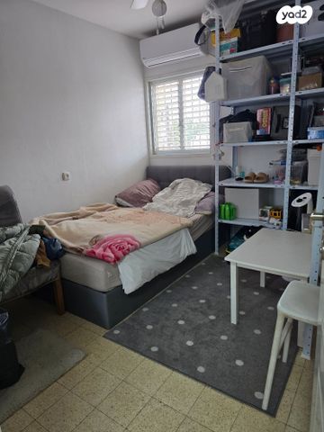 דירה, יוברט המפרי 5, מרכז העיר, לוד