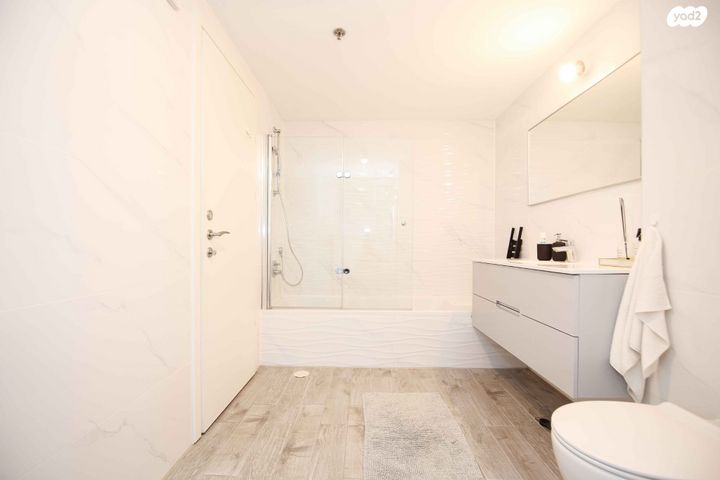 דירה, קרל פופר 11, קרית המדע, נתניה