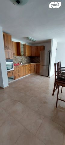 דירה, פנחס לבון 12, שיכון ותיקים, חולון