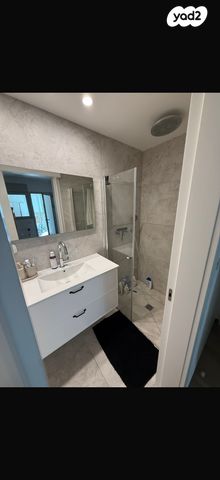 דירת גן, בנימין ד'ישראלי 12, אחוזה, חיפה