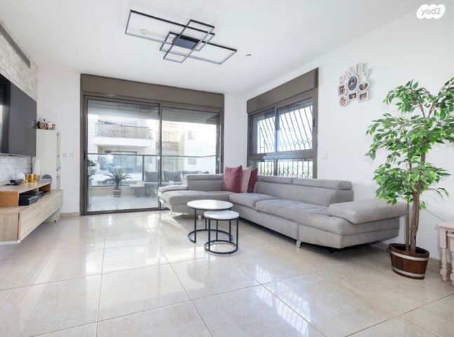 דירה, אהוד מנור 5, חתני פרס ישראל, באר יעקב