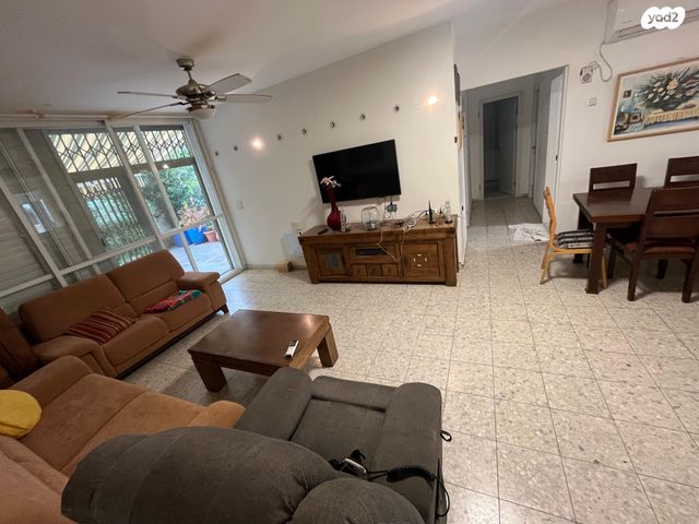 דירת גן, שדרות עמק איילון 22, ורדים, שוהם