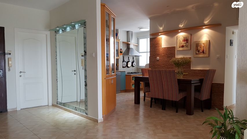 דירה, משה אבן עזרא 17, רובע ה', אשדוד