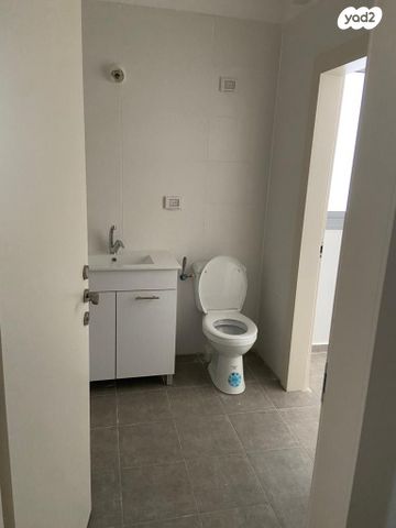 דירה, גולדה מאיר 15, מורשת, מודיעין מכבים רעות