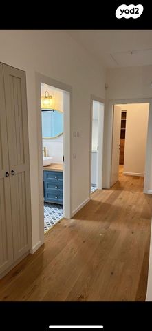 בית פרטי/ קוטג', הגולן 11, אמירי גן, גדרה