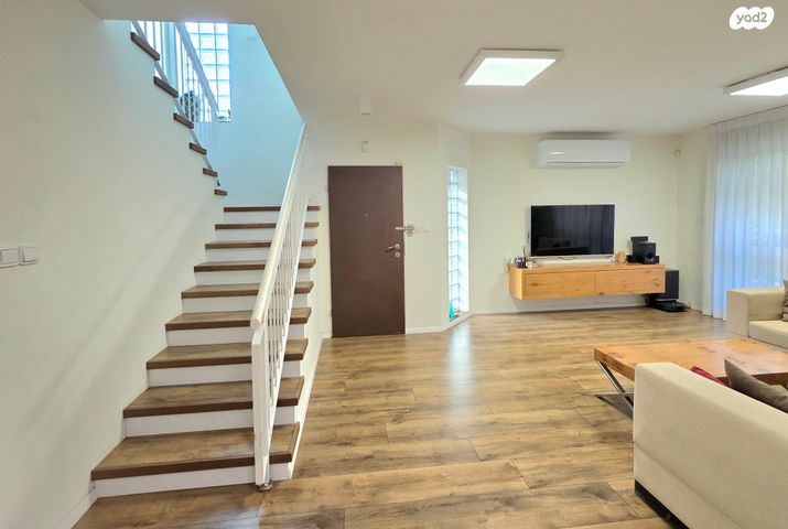 דו משפחתי, נחל נקרות 15, בנה ביתך, כפר יונה