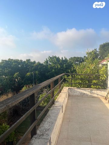 בית פרטי/ קוטג', אלה 27, לוטם, לוטם