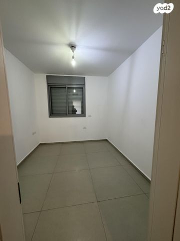 דירה, סמיר משה נקאש 7, כפר גנים ג, פתח תקווה