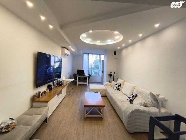 לוין אפשטיין 10