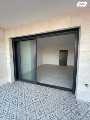 דירה, לאה גולדברג 10, צפון נס ציונה, נס ציונה