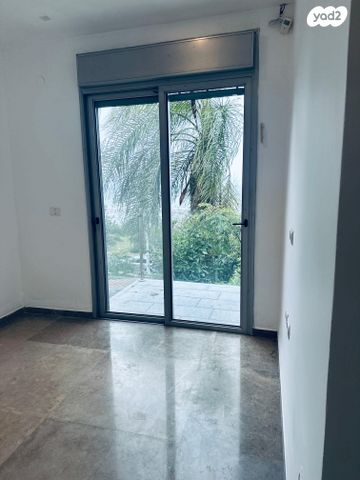 בית פרטי/ קוטג', אלברט שווייצר 33, רמת אשכול, חיפה