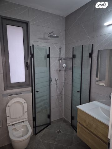 דירה, אייזיק רמבה 18, נוף הטיילת, נתניה