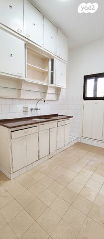 דירה, יצחק שדה 68, יד אליהו, תל אביב יפו