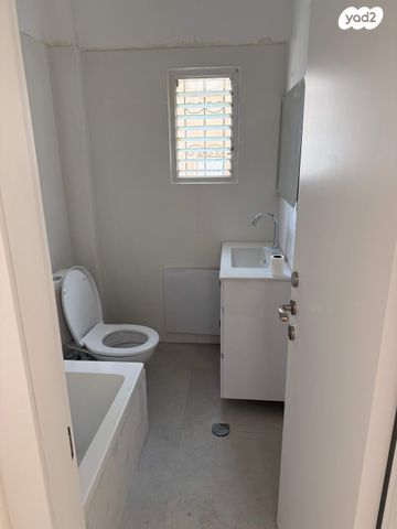 דירה, פדויים 3, מגדיאל, הוד השרון