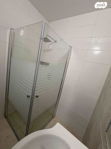 דירה, שדרות הנשיא טרומן 28, קרית חיים מערבית, חיפה