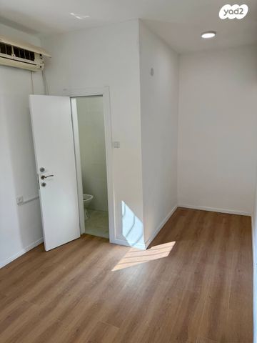 דירה, פדויים 3, מגדיאל, הוד השרון