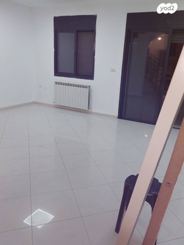 דו משפחתי, משלט 5, מעוז ציון ב', מבשרת ציון