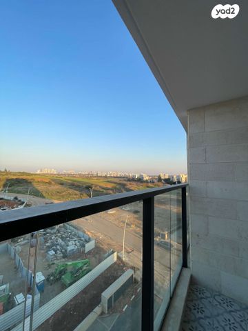 דירה, לאה גולדברג 10, צפון נס ציונה, נס ציונה