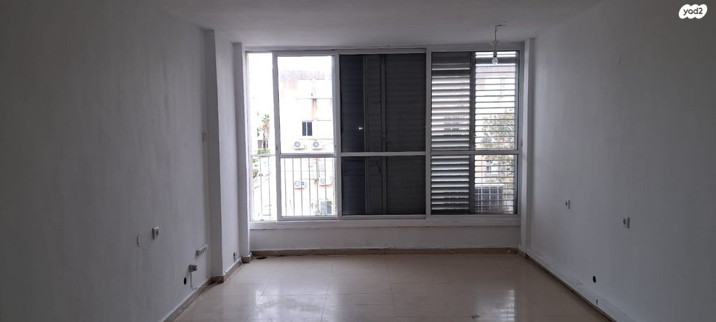 דירה, שדרות מונטיפיורי 10, ברנע, אשקלון