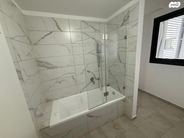 אמנון ליפקין שחק 1