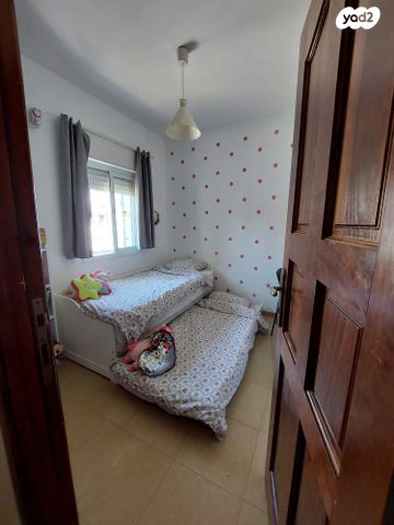 גג/ פנטהאוז, הרב צבי יהודה 7, קרית משה, ירושלים