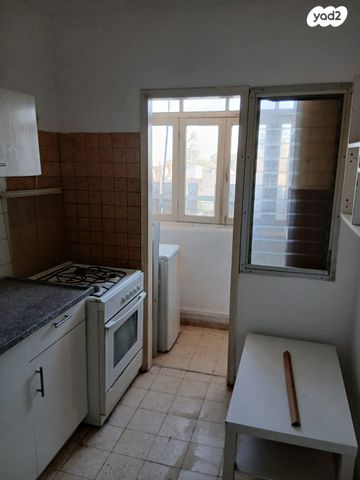 דירה, הצבי 122, שכונה ה', באר שבע