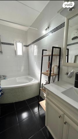 דירה, לוי אשכול 12, לב מוצקין, בנה ביתך, קרית מוצקין