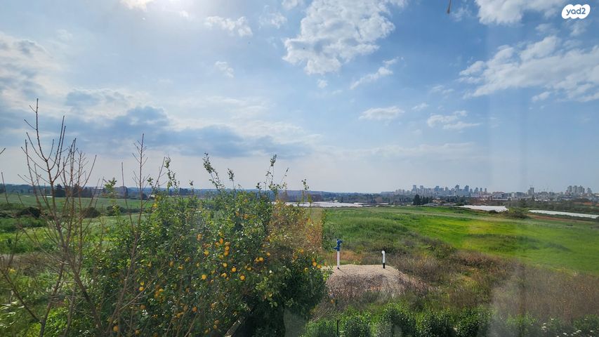 בית פרטי/ קוטג', התות 1, 212 מערב, אבן יהודה