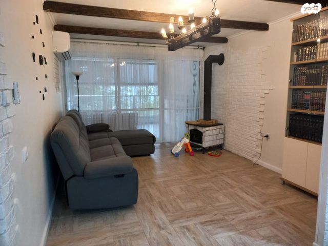 דירה, סיגליות 29, הסגליות, מעלות תרשיחא