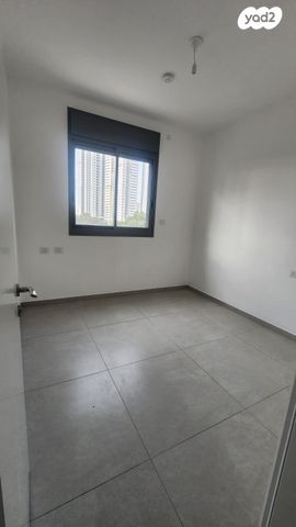 דירה, אייזיק רמבה 18, נוף הטיילת, נתניה