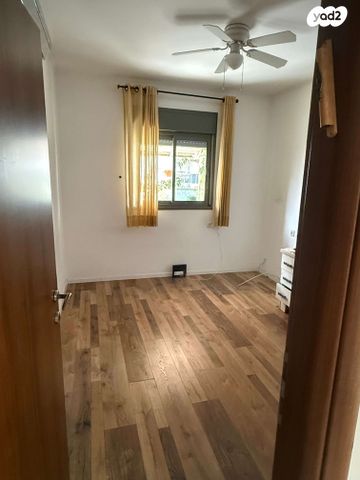 דירה, הגולן 11, קרית השרון, נתניה