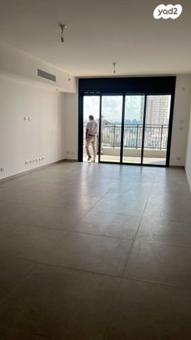 דירה, הפודים 30, נחלת גנים, רמת גן