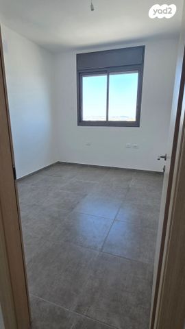 דירה, הרב תיסלית 3, שקמים ואגמים, אשקלון