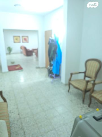 דירה, שדרות אבא חושי 1, עספיא, עספיא