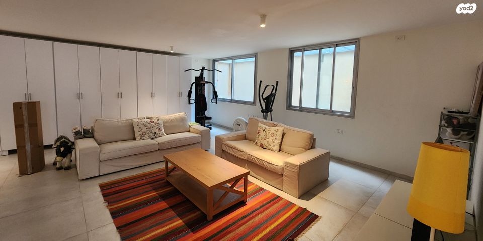 בית פרטי/ קוטג', התות 1, 212 מערב, אבן יהודה