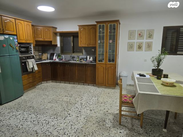 שדרות אבא חושי 1