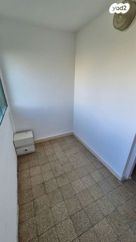 דירה, סעדיה גאון 11, קרית שפרינצק, חיפה