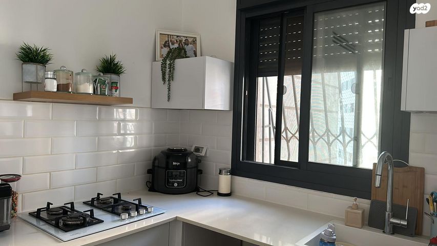 דירה, יעקב תמרי 15, חצרות המושבה, רחובות