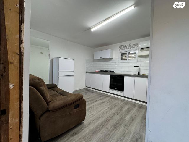 דירה, תירוש 1, תירוש, תירוש