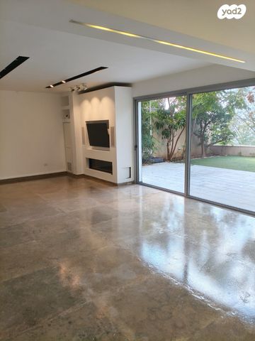 בית פרטי/ קוטג', אלברט שווייצר 33, רמת אשכול, חיפה