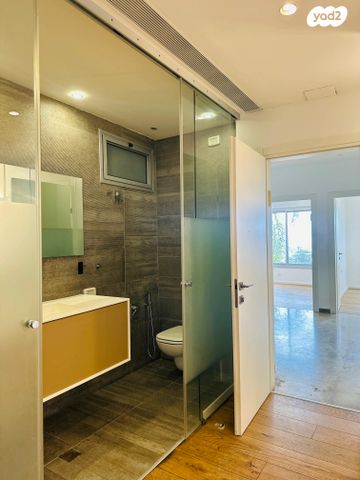 בית פרטי/ קוטג', אלברט שווייצר 33, רמת אשכול, חיפה