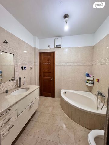 יחידת דיור, התאנה 1, יד רמב''ם, יד רמב"ם