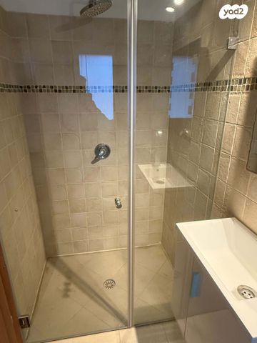 דירה, הגולן 11, קרית השרון, נתניה